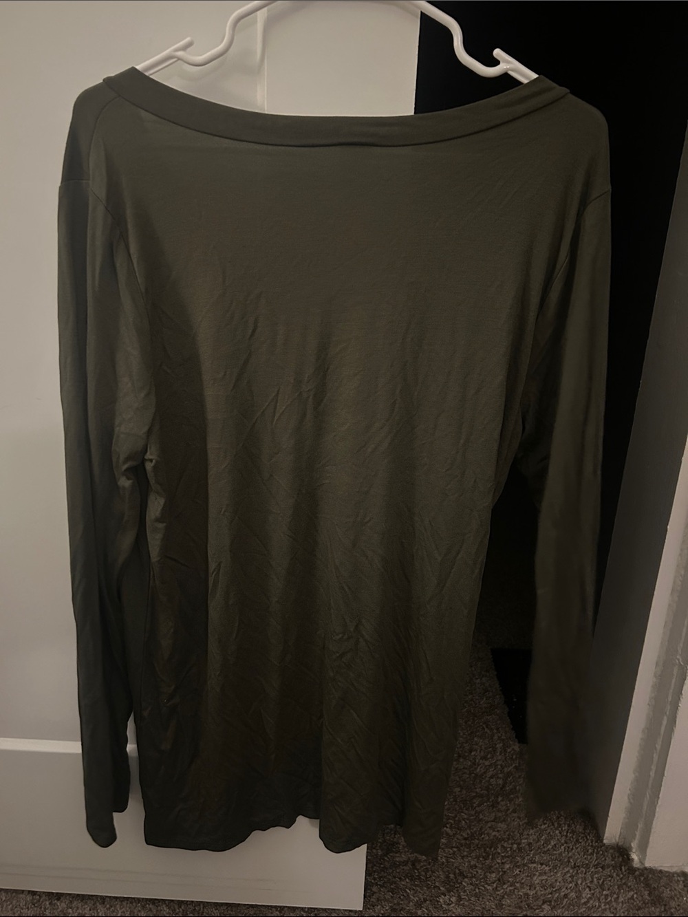 Sew in Love Long Sleeve Vneck Tee Olive- Large - Picture 3 of 5